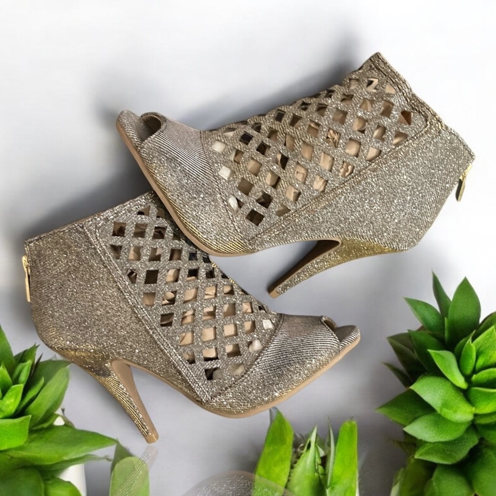 Christian Siriano For Payless Women’s Peep Toe Metallic Lattice Cutout Heels 7.5